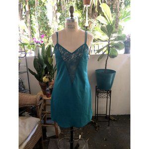 SOLD - Victoria's Secret | Vintage Gold Label Chemise Lingerie Size Medium